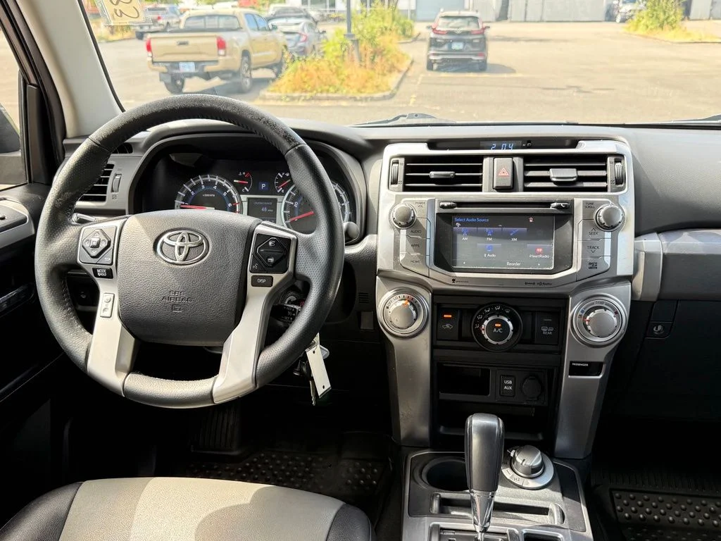 Used 2016 Gray Toyota SR5 Premium image 28