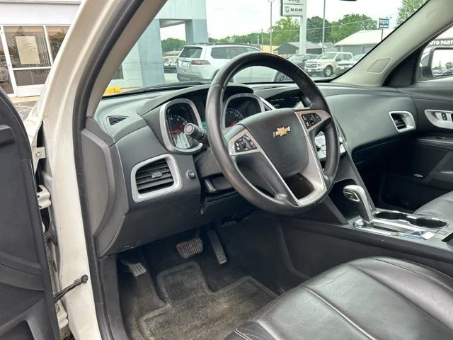 Used 2015 White Chevrolet LTZ image 25
