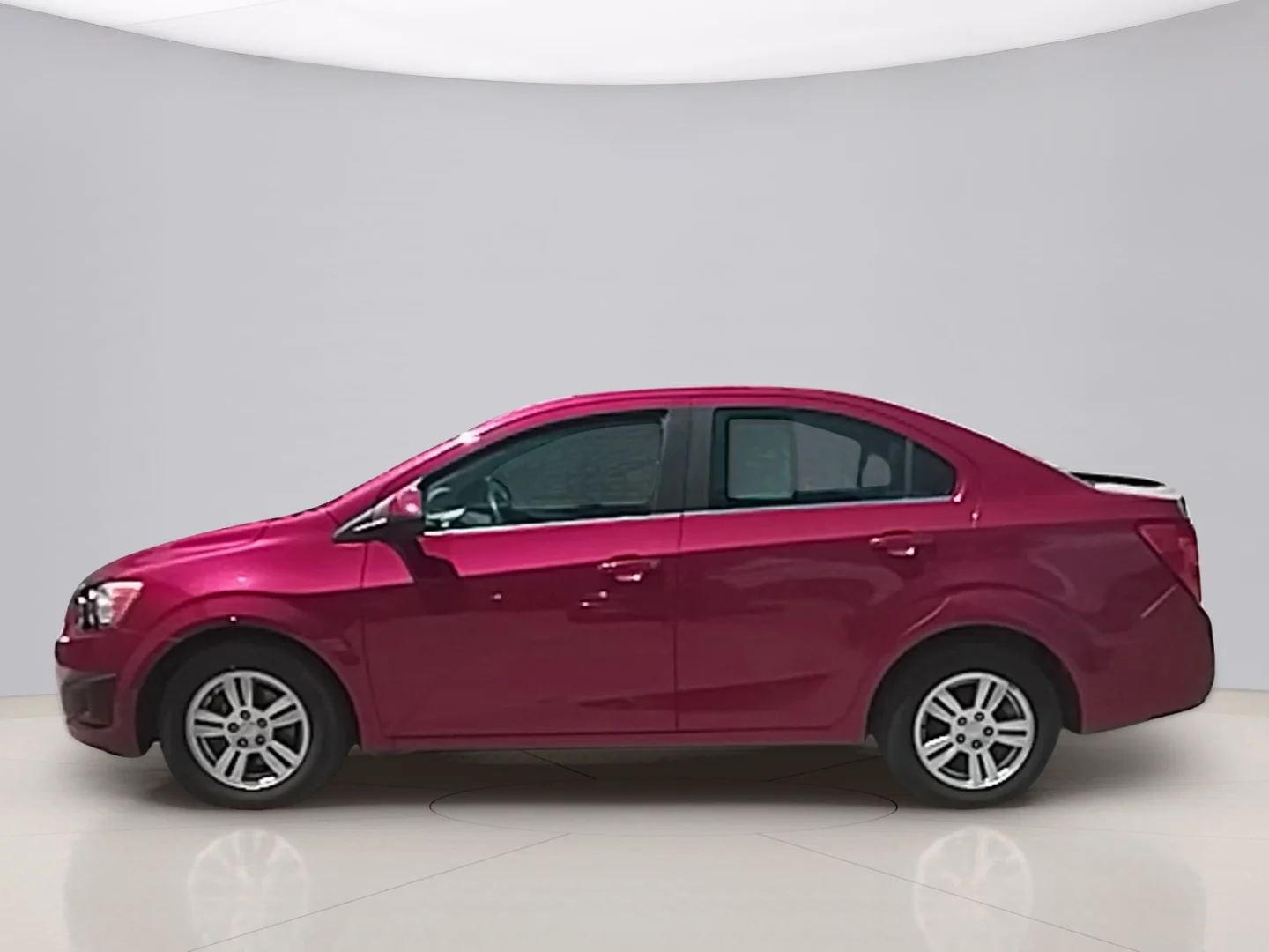 Used 2013 Red Chevrolet LT image 2