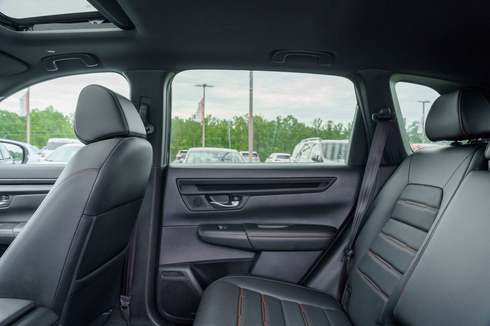 2025 Honda CR-V Sport-L - Photo 17