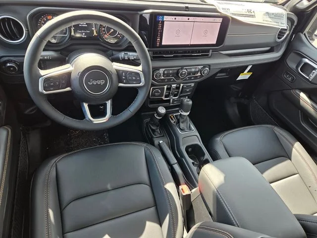 New 2026 Black Clear-Coat Exterior Paint Jeep Sahara image 9