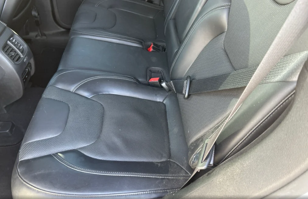 Used 2019 White Jeep Limited image 8