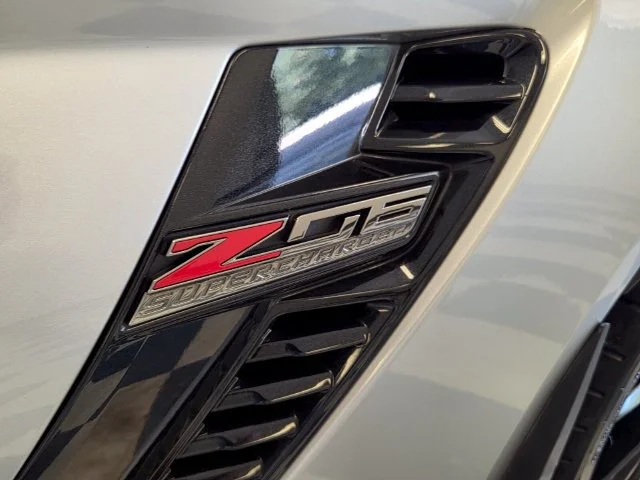 Used 2016 BLADE SILVER METALLIC Chevrolet Z06 1LZ image 12