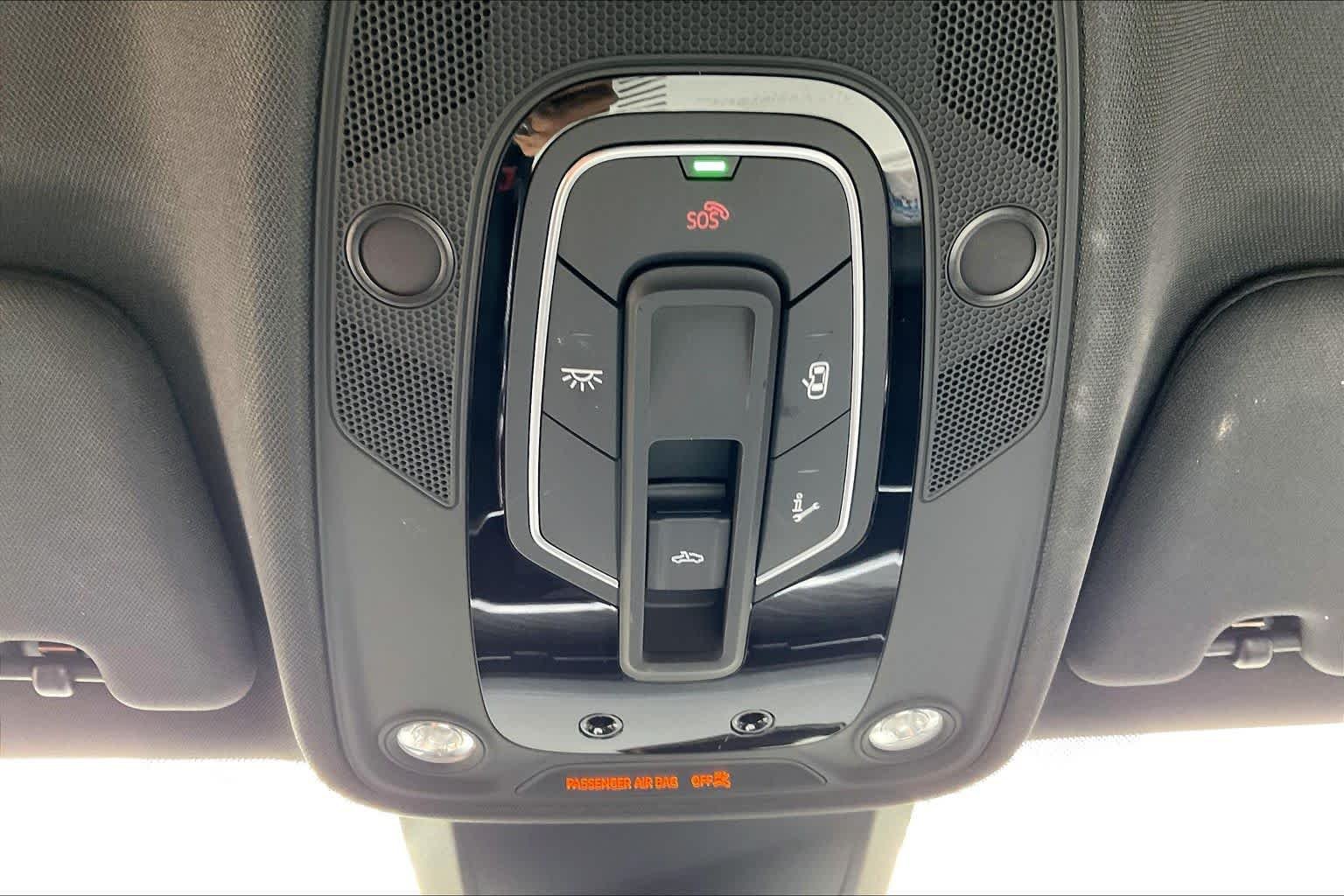 Used 2024 Daytona Gray Pearl Effect Audi Premium Plus image 33
