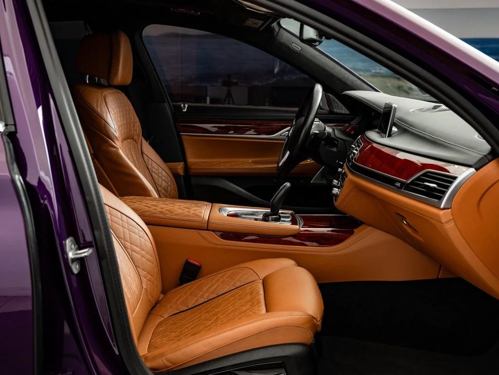Used 2022 Twilight Purple Metallic BMW ALPINA B7 xDrive image 27