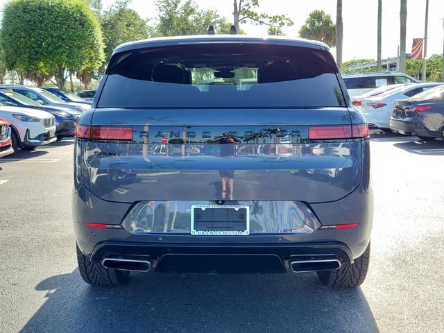 Used 2024 Blue Land Rover Dynamic SE image 5