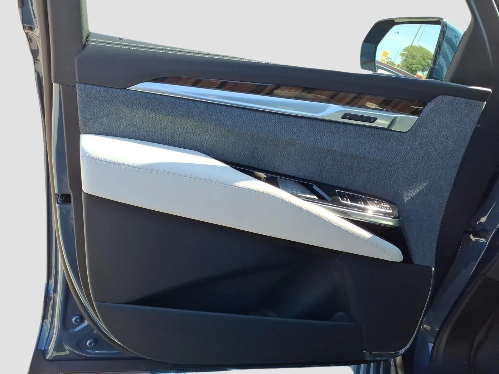 2026 Cadillac Escalade Platinum Luxury - Photo 60
