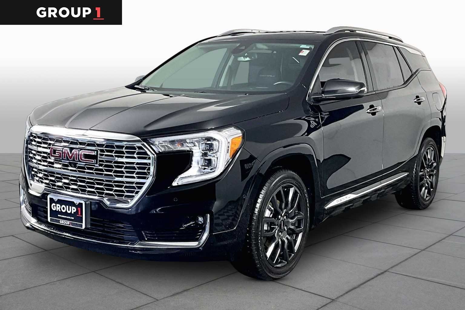 2023 GMC Terrain Denali AWD's photo