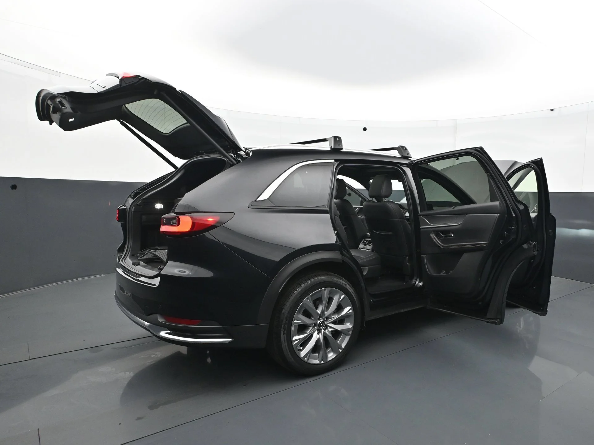 Used 2026 Jet Black Mica Mazda 3.3 Turbo Premium Plus image 37