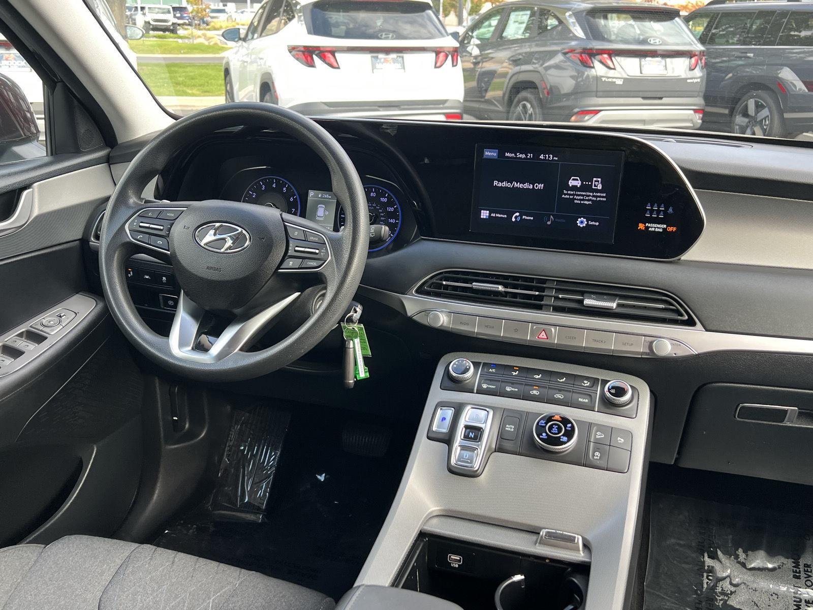 2022 Hyundai Palisade SE - Photo 2
