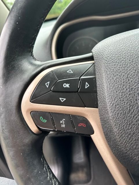 Used 2014 Billet Silver Metallic Jeep Limited image 35