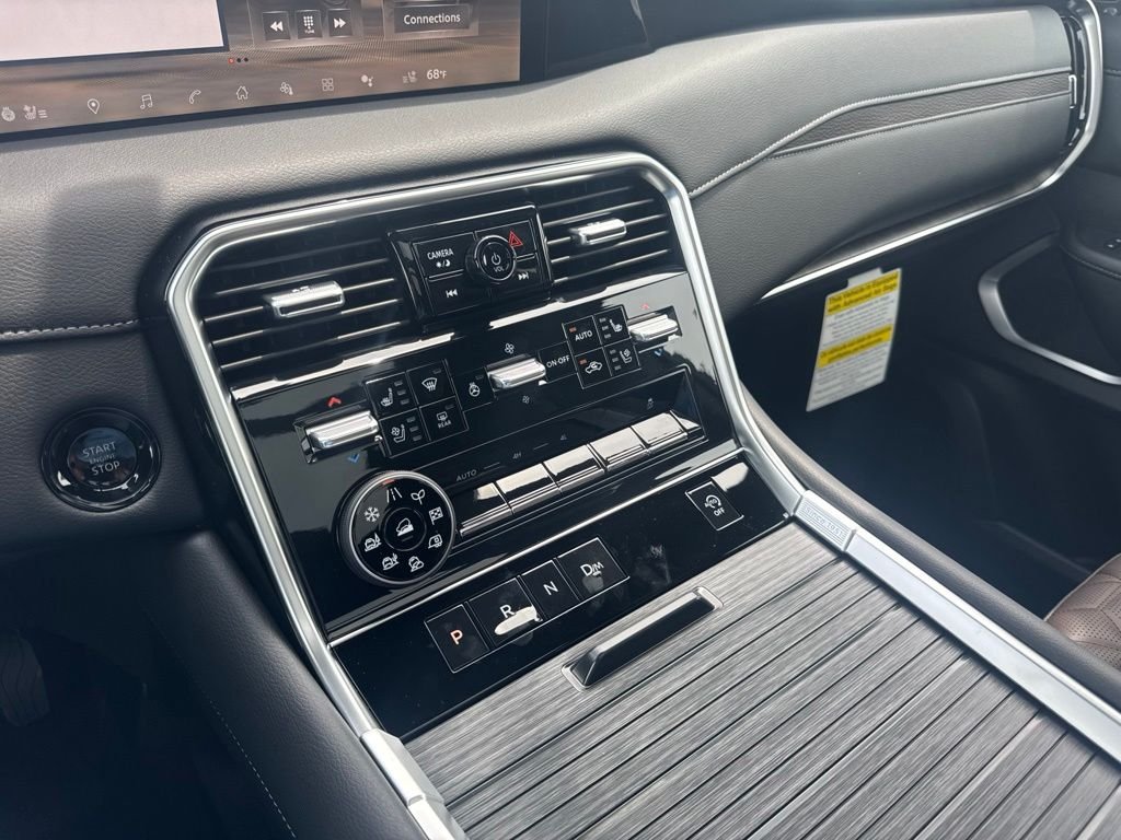New 2026 White Nissan Platinum image 27