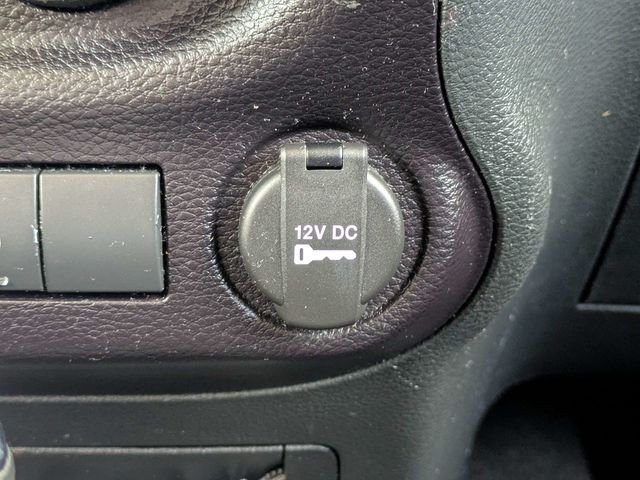Used 2015 Green Jeep Unlimited Sahara image 19