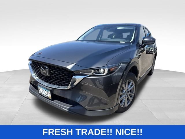 2022 Mazda CX-5 S Preferred package Auto AWD's photo