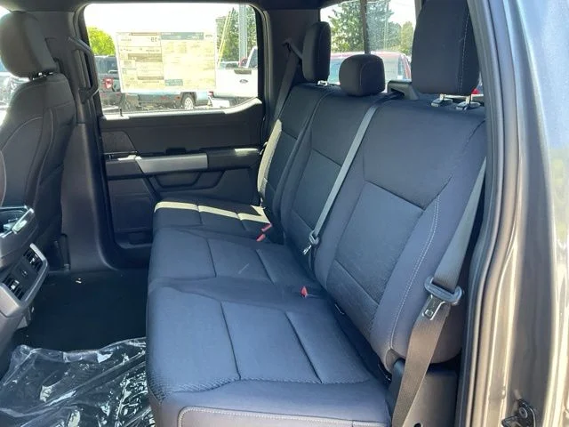 New 2026 Carbonized Gray Metallic Ford XLT image 49