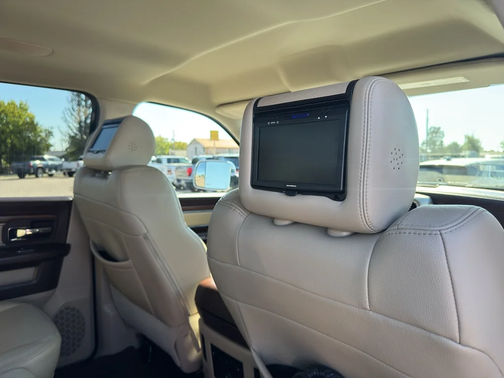 Used 2013 Bright White Clearcoat Ram Laramie image 24