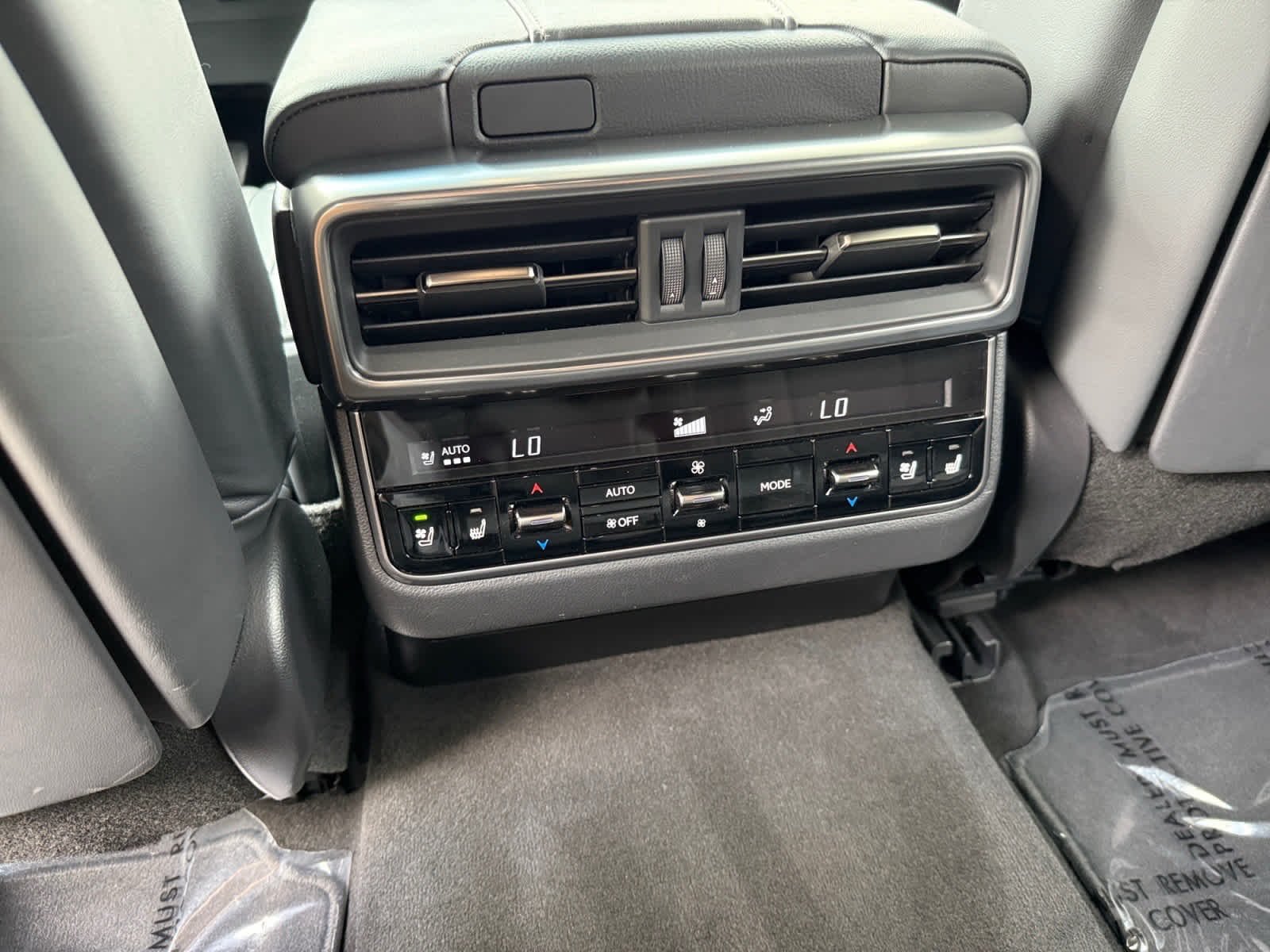 2024 Lexus LX 14