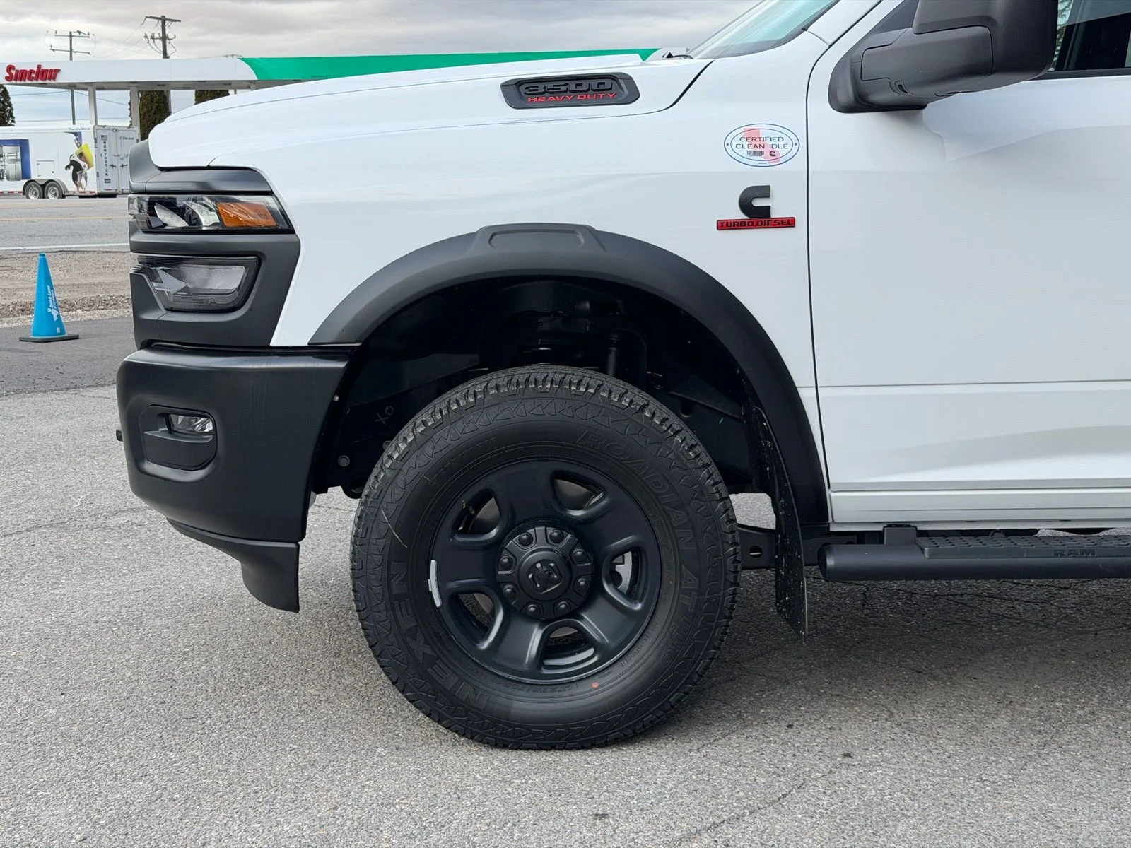 New 2026 Bright White Clearcoat RAM Tradesman image 10