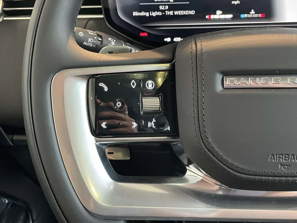 New 2026 Carpathian Grey Land Rover SE image 36