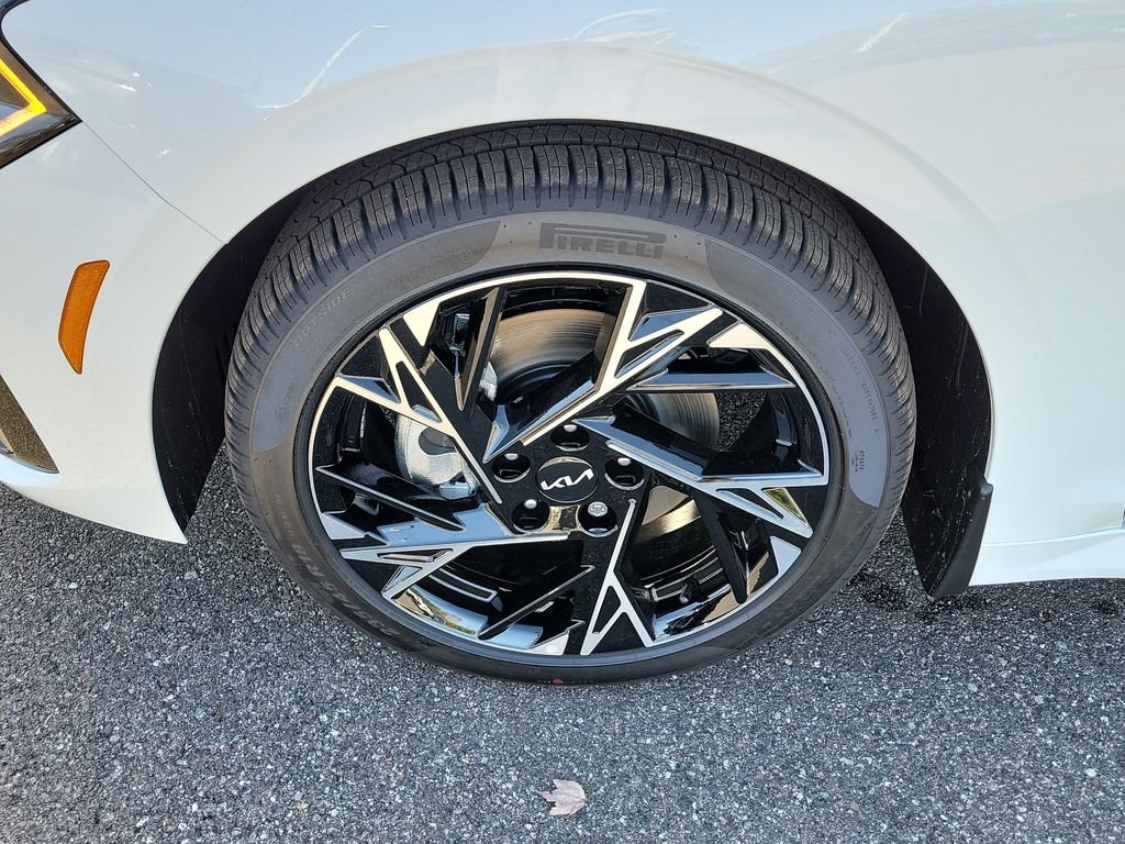 New 2026 White Kia GT-Line image 36