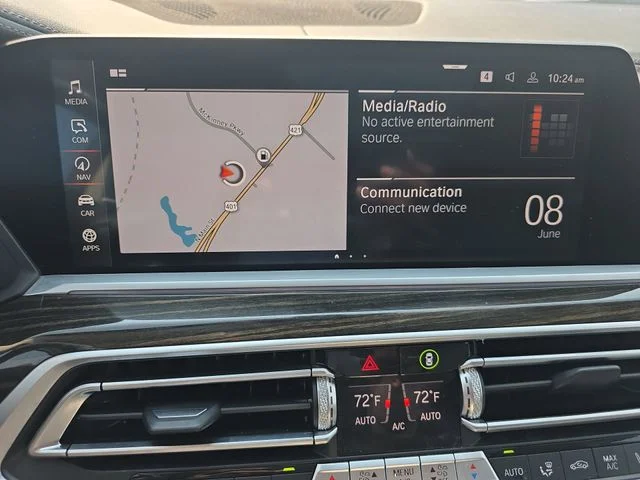 Used 2021 Black BMW xDrive40i image 23