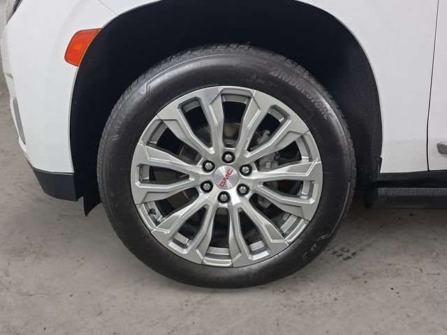 Used 2022 Summit White GMC Denali image 9