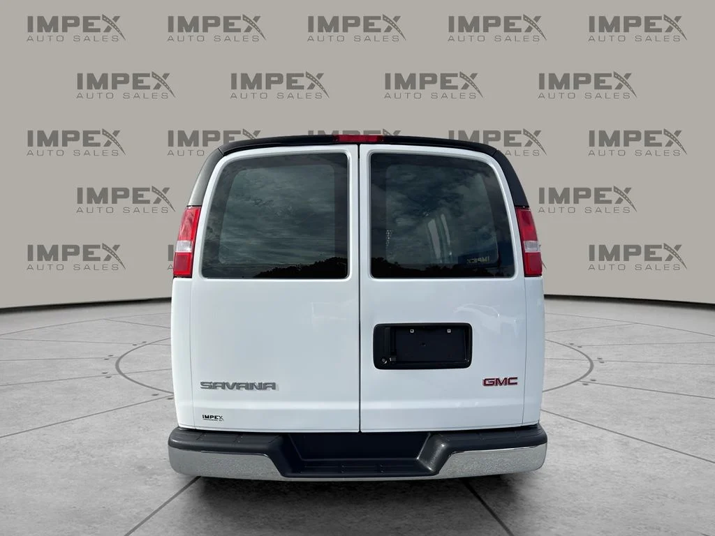 Used 2023 White GMC Work Van image 4