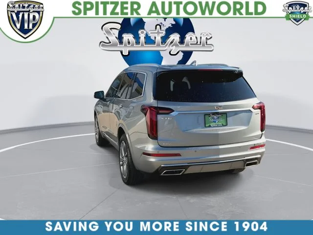 Used 2025 Silver Cadillac Premium Luxury image 8