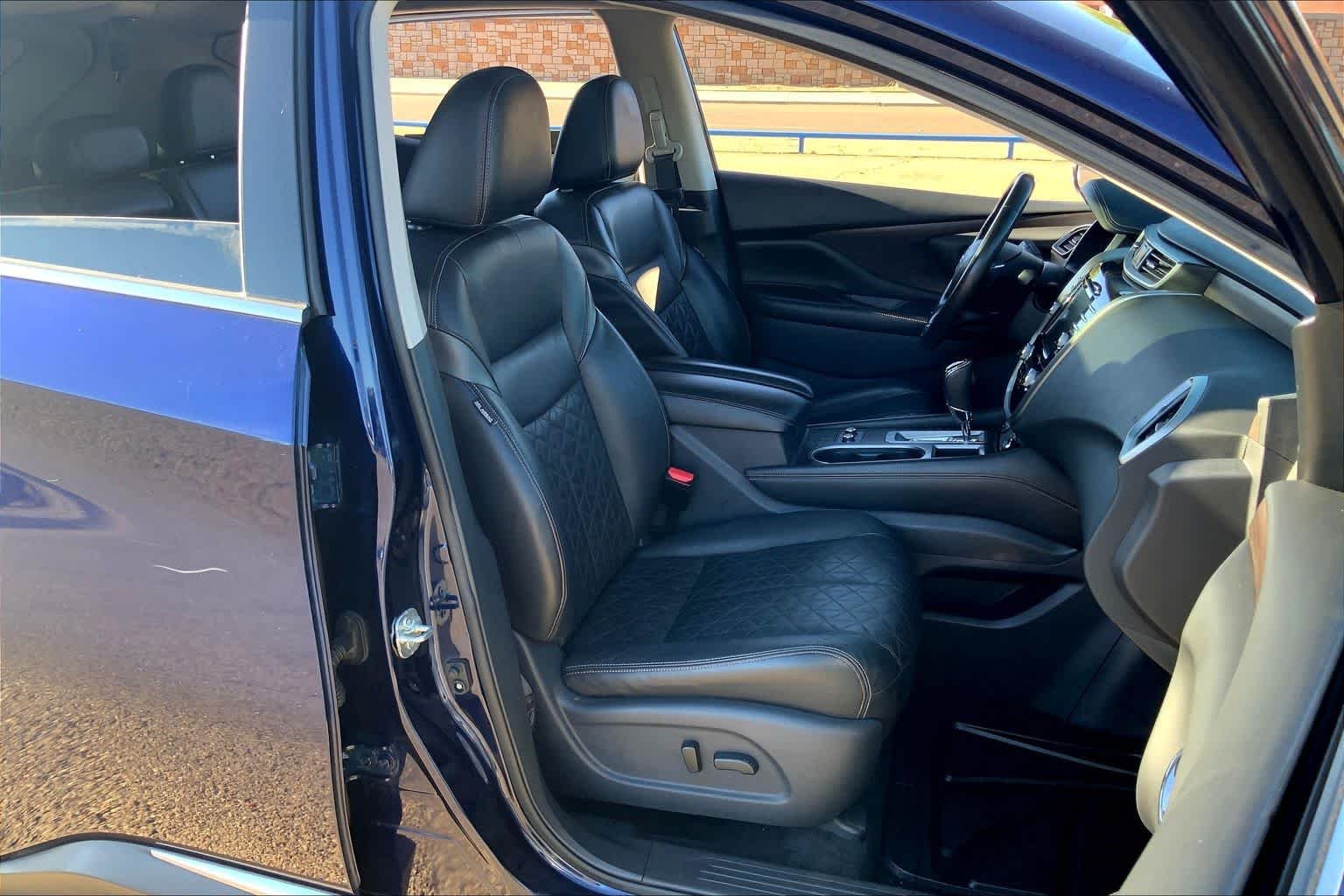 Used 2023 Deep Ocean Blue Pearl Nissan Platinum image 9