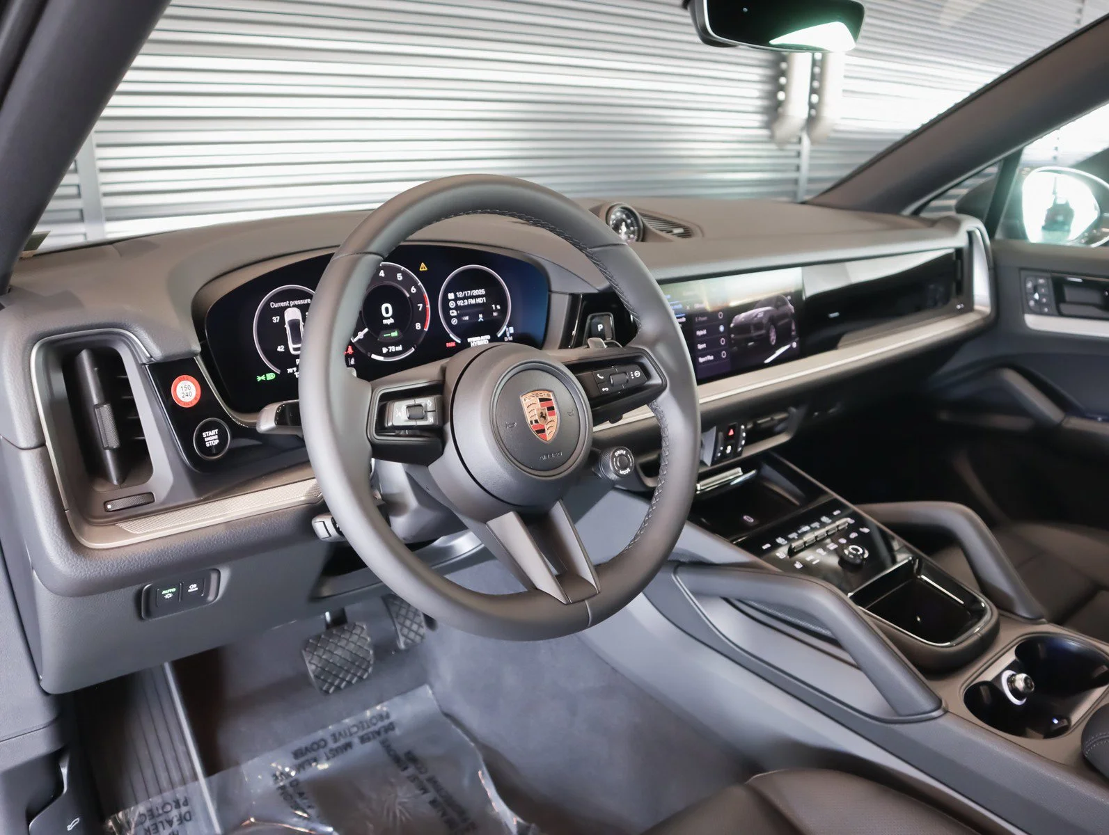 New 2026 Quartzite Grey Metallic Porsche E-Hybrid Coupe image 4