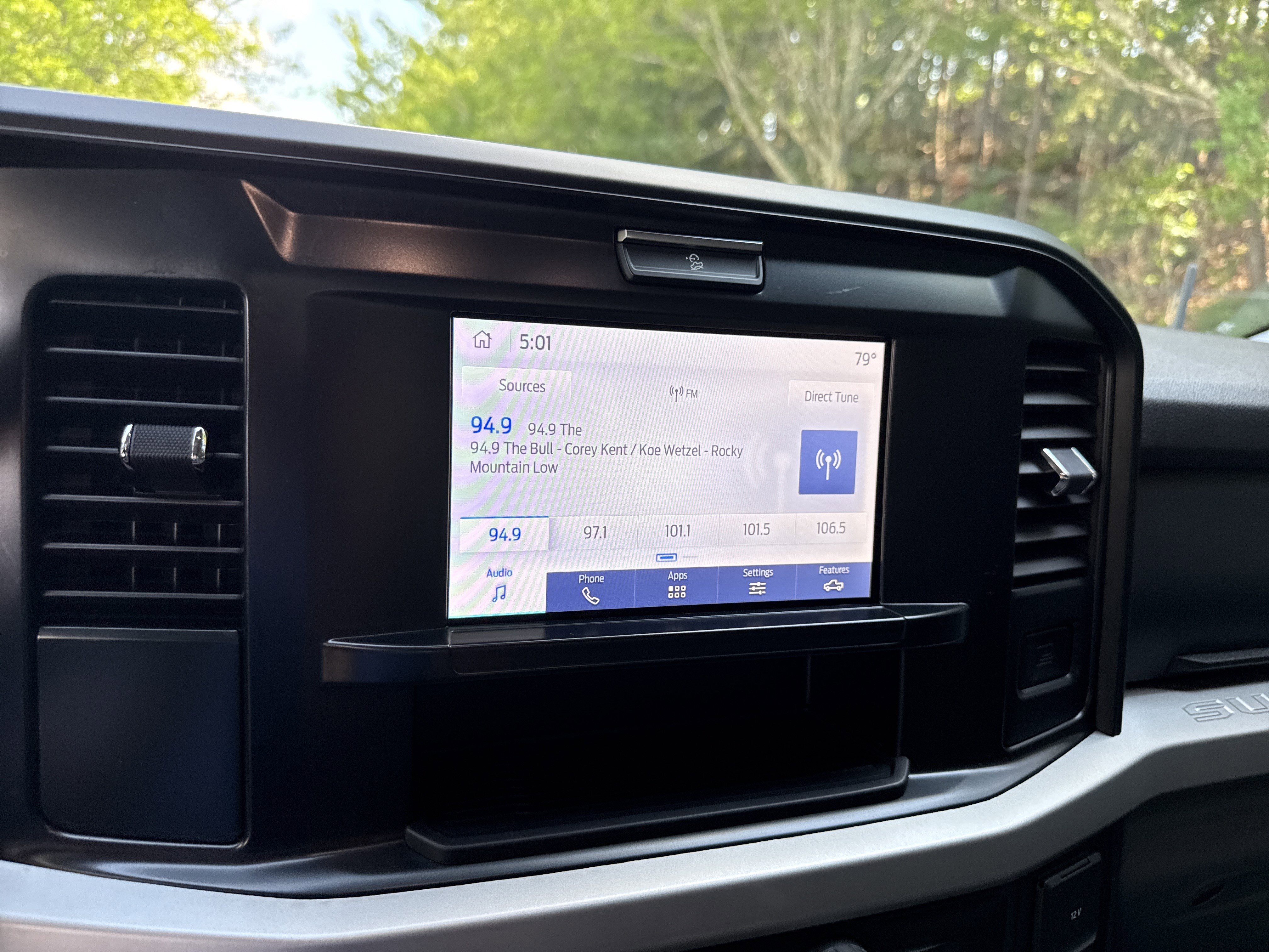 Used 2025 Gray Metallic Ford XLT image 28