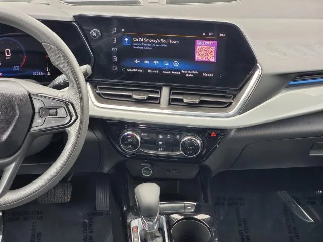 2025 Chevrolet Trax LT - Photo 23