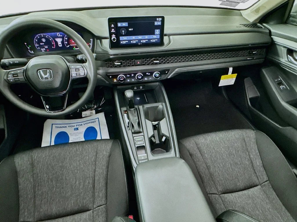 New 2026 Platinum White Pearl Honda SE image 31