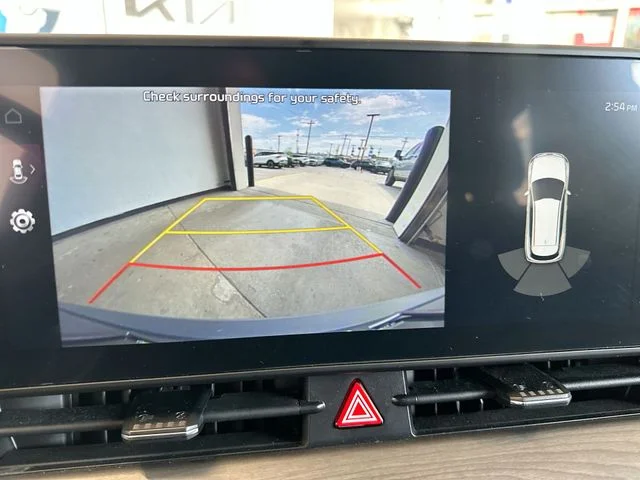 Used 2024 Red Kia X-Line image 27