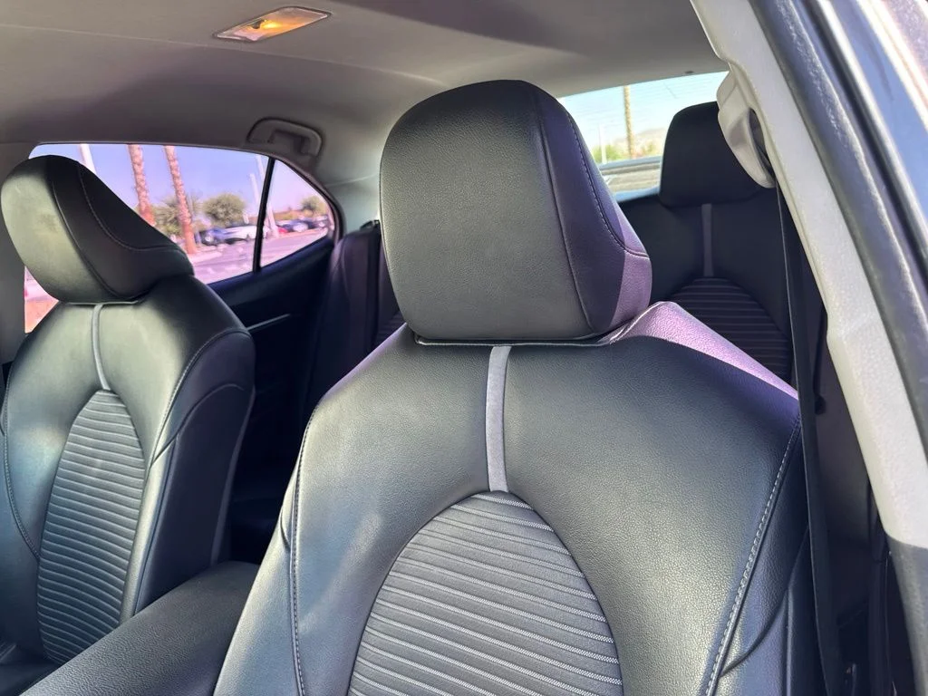 Used 2018 Gray Toyota SE image 15