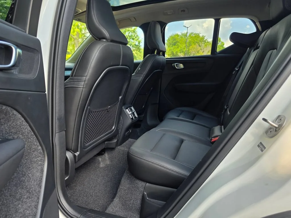Used 2026  Volvo Plus image 27
