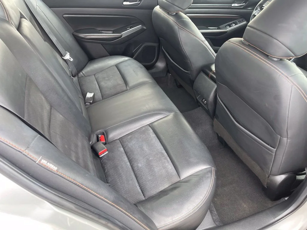 Used 2021 Silver Nissan 2.5 SR image 27