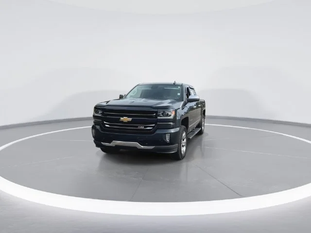 Used 2017 Gray Chevrolet LTZ image 4