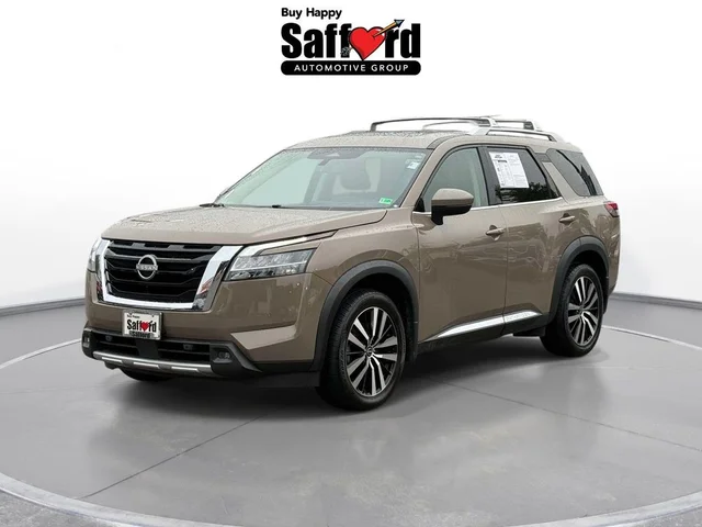 2024 Nissan Pathfinder Platinum