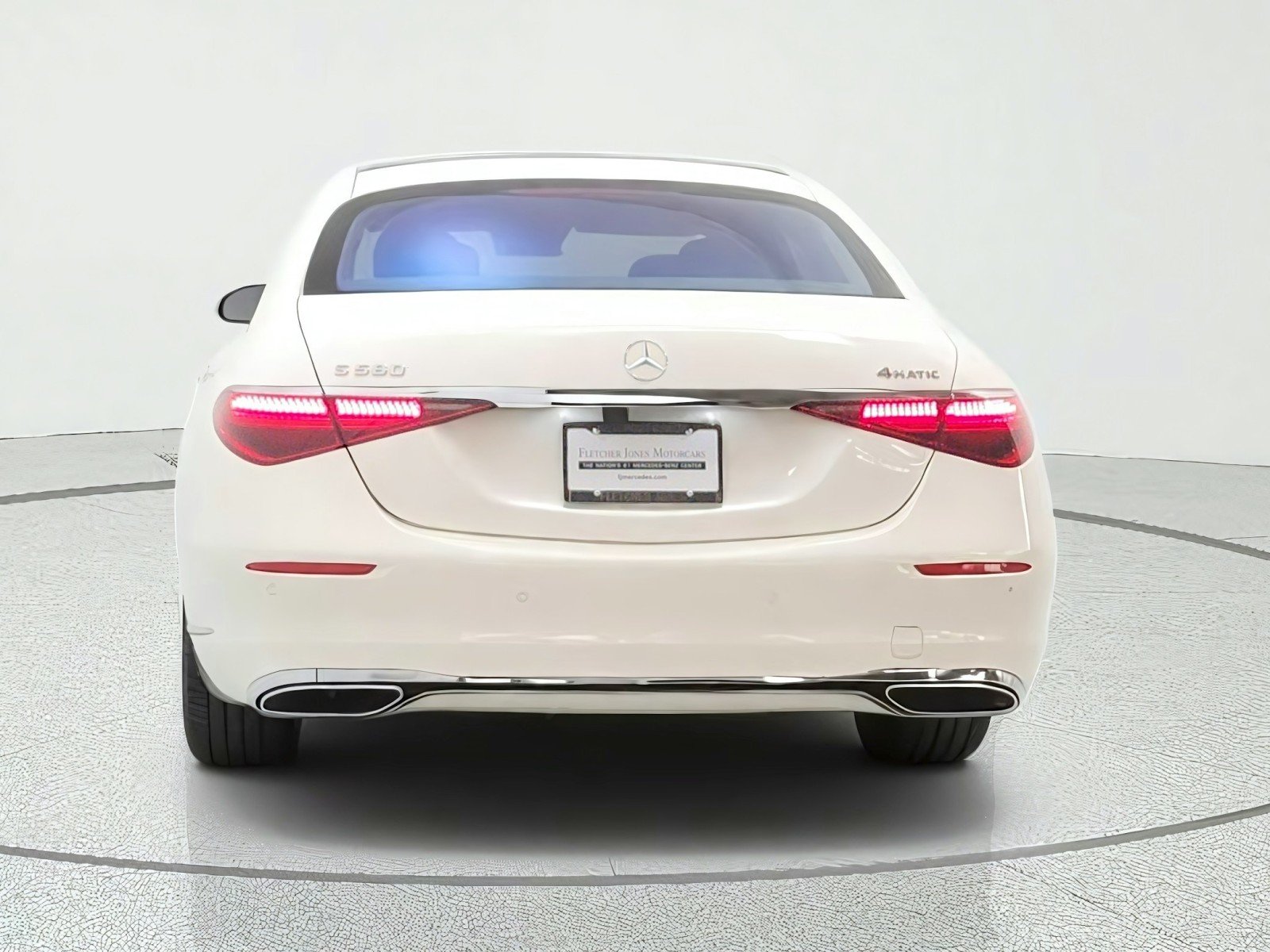 Certified Used 2021 designo Diamond White Mercedes-Benz S 580 4MATIC® Sedan image 6
