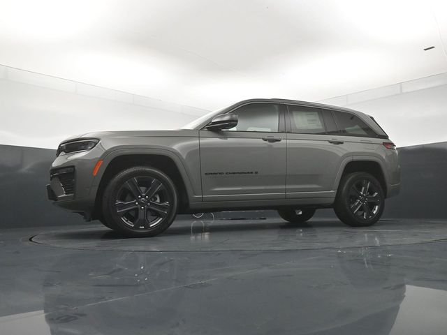 New 2027 Gray Jeep Limited Reserve image 20