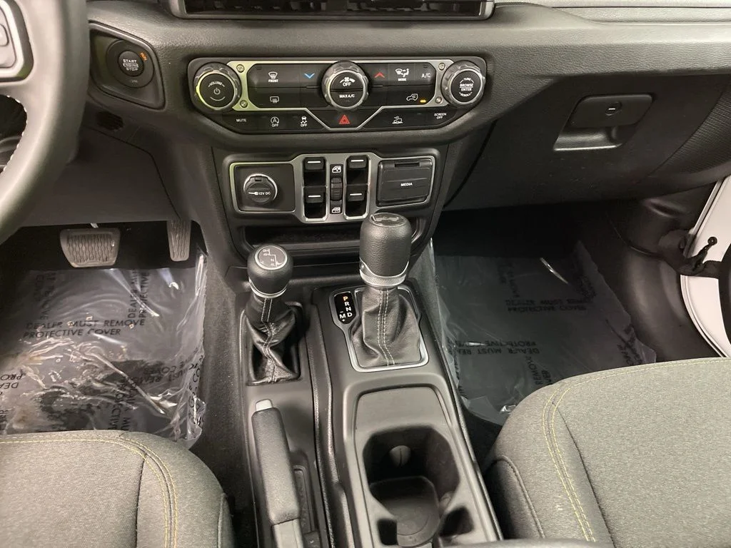2025 Jeep Wrangler 4-Door Sport S - Photo 13