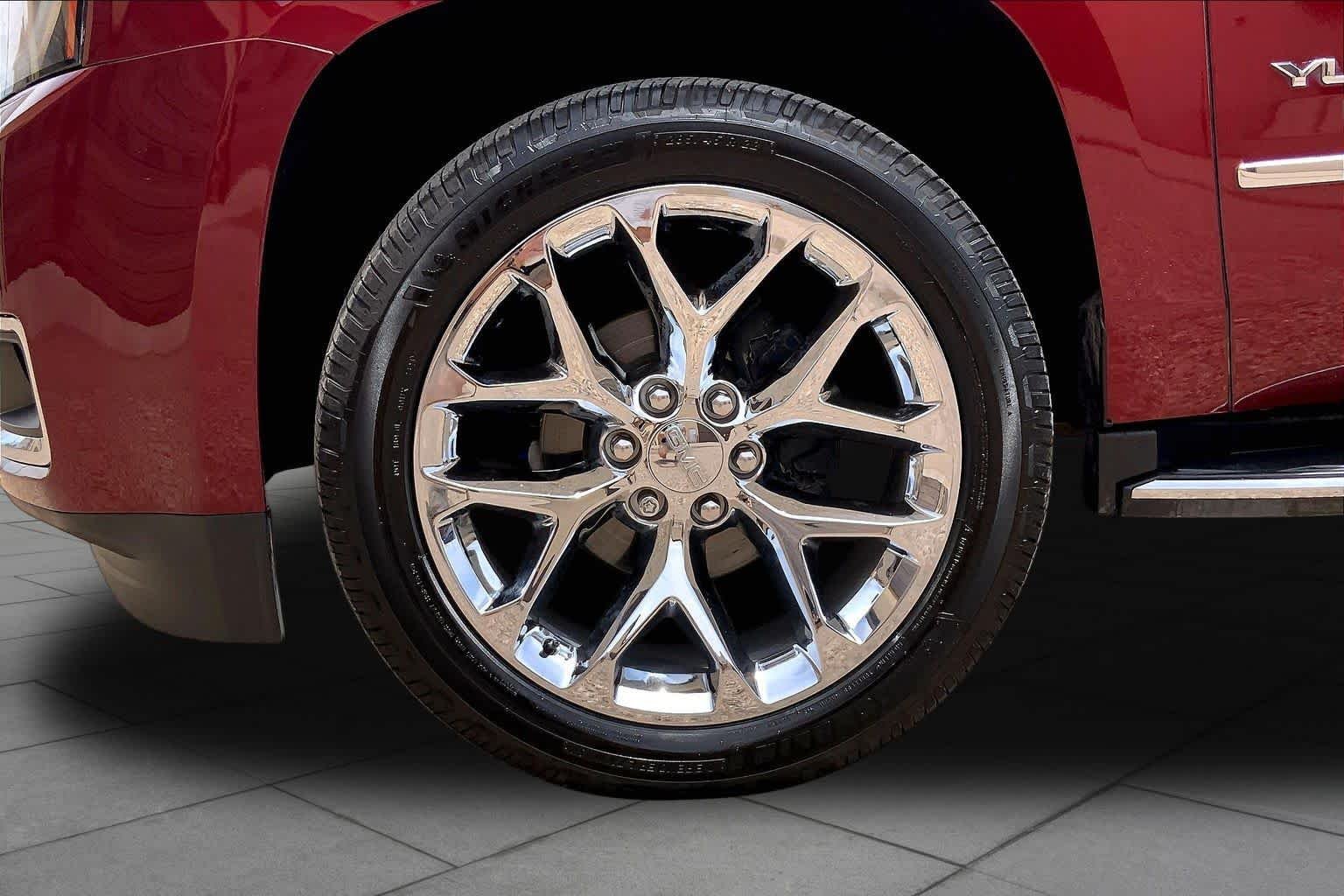 Certified Used 2020 Crimson Red Tintcoat GMC SLT image 11