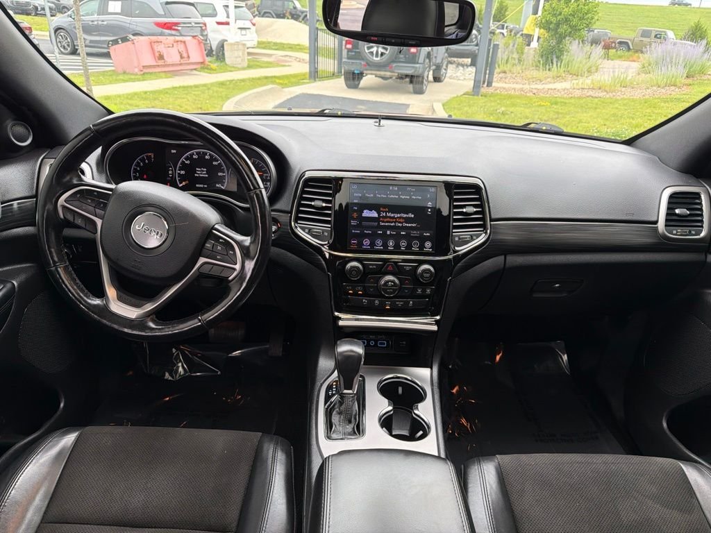 Used 2020 Red Jeep Altitude image 14