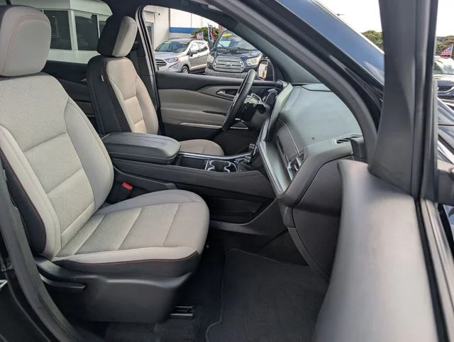 Used 2025 Black Chevrolet LT image 21