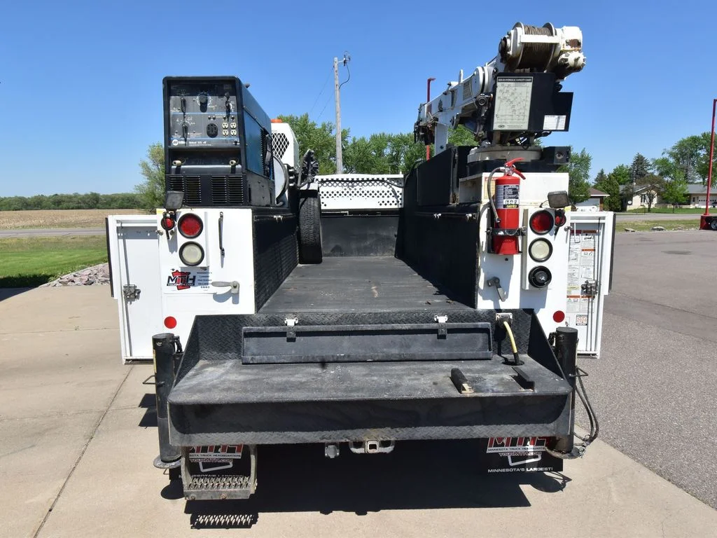2014 Ford F-550 - Photo 19