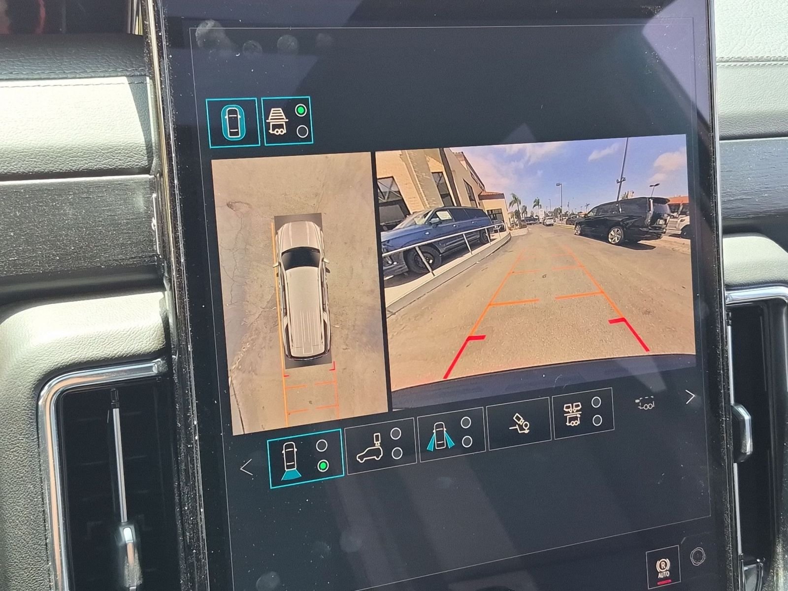 2026 GMC Yukon XL Denali - Photo 21