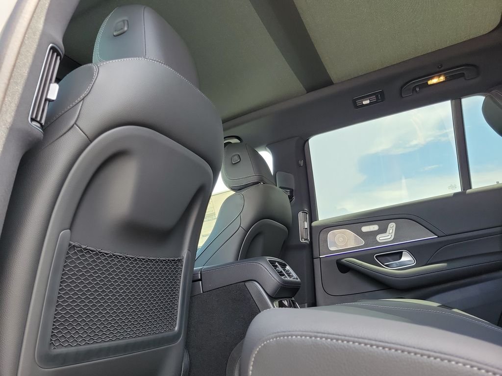 New 2026 MANUFAKTUR Alpine Grey Mercedes-Benz GLS 450 image 12