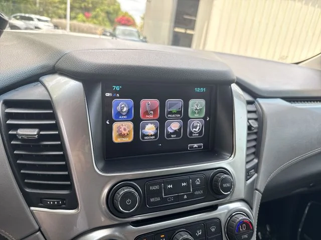 Used 2020 Gray Chevrolet LT image 22