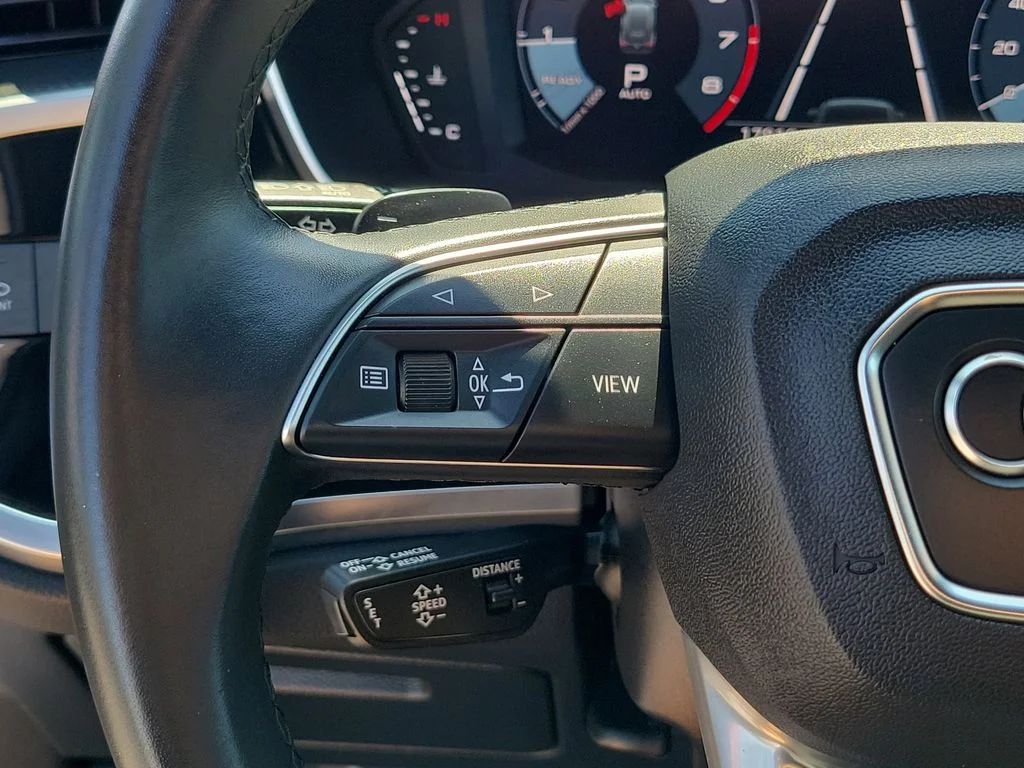 Used 2025  Audi Premium image 25